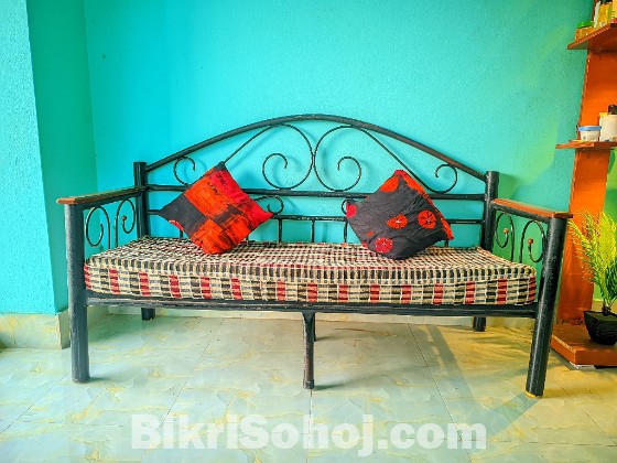 Almari,  Sofa,  Fridge